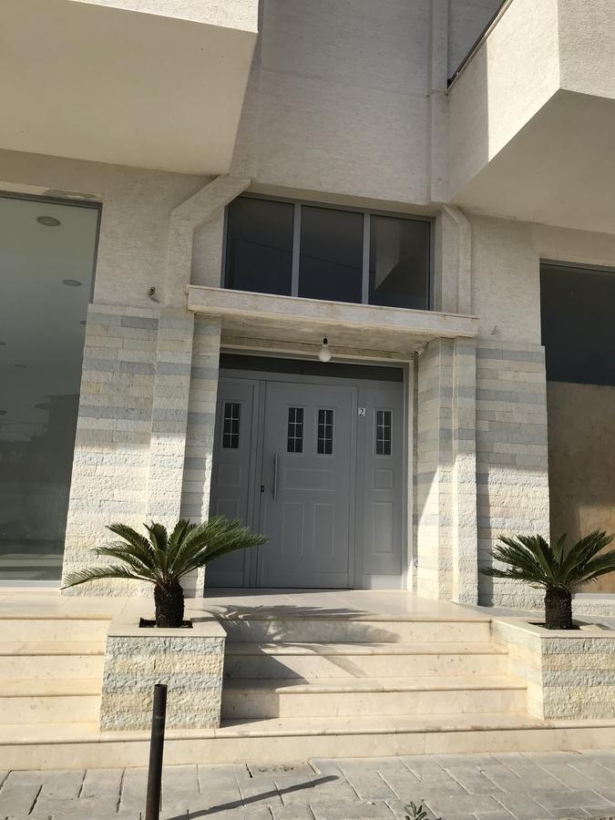 Central City Apartment Sarandë Buitenkant foto